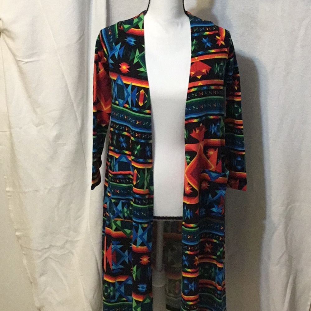 NWT XS Lularoe Sarah with pockets. Sweatshirt feel